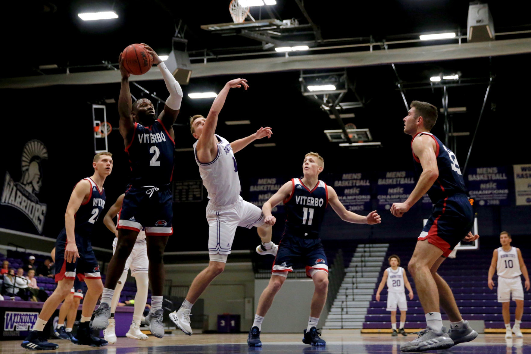 Winona State Men's Basketball vs LaCrosse Viterbo